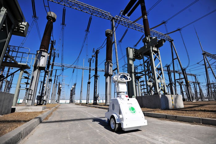 派勤硬件+機器人巡檢，為電力巡檢插上“新翅膀”